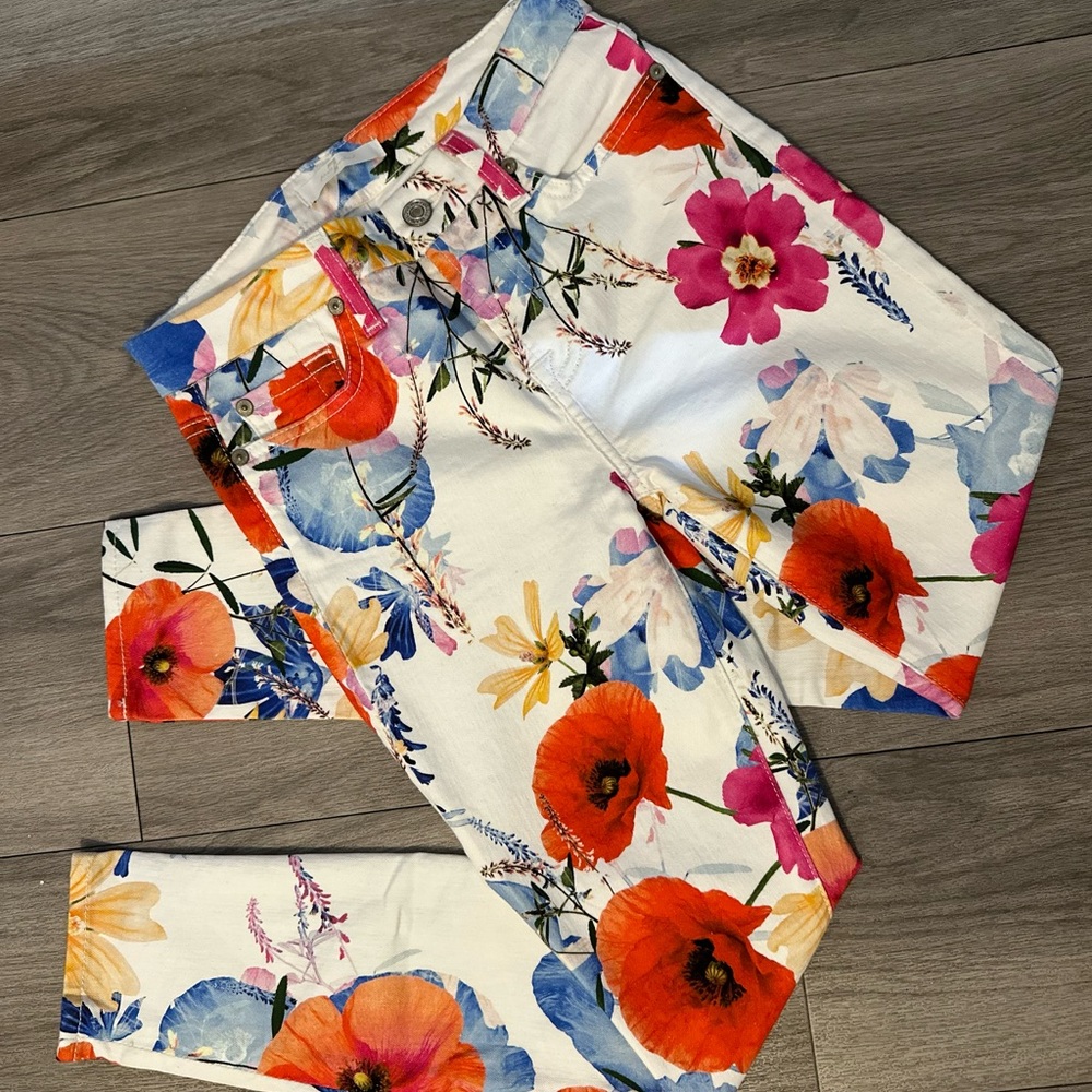 NWOT 7 For All Mankind Floral Jeans Size 24